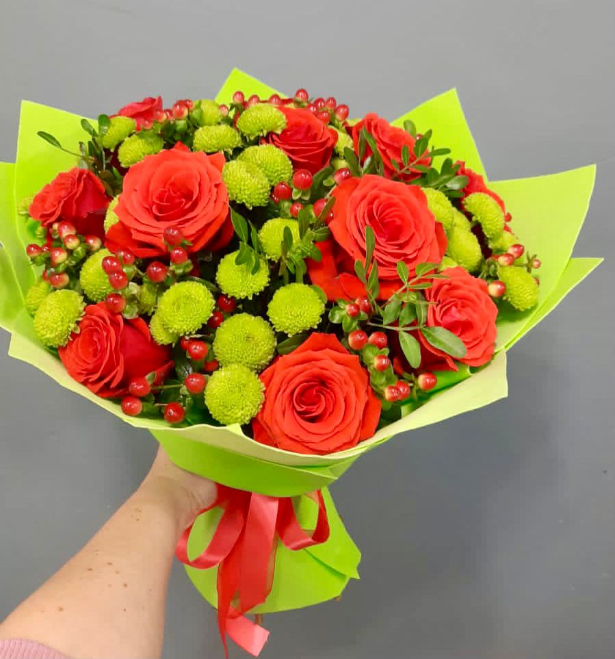 Букет цветов из: Хризантемы и Розы в Пахомово