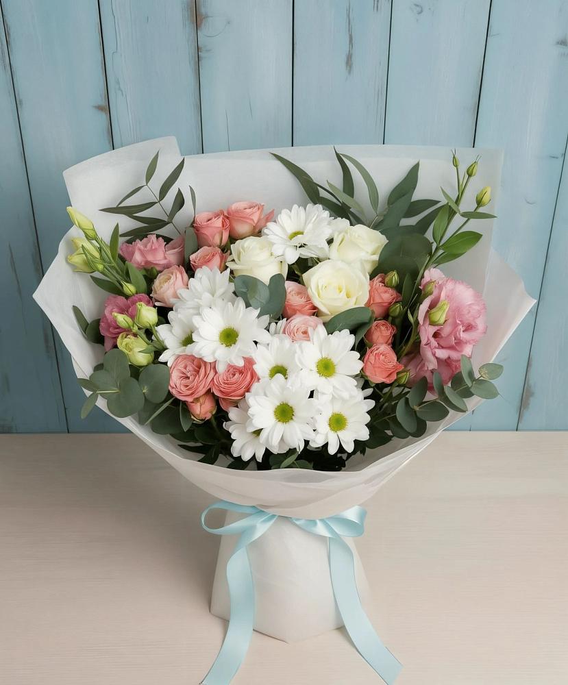 Букет цветов из: Розы, Лизиантусы и Хризантемы в Пахомово