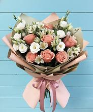 Букет цветов из:  Розы, Альстромерии и Лизиантусы в Пахомово