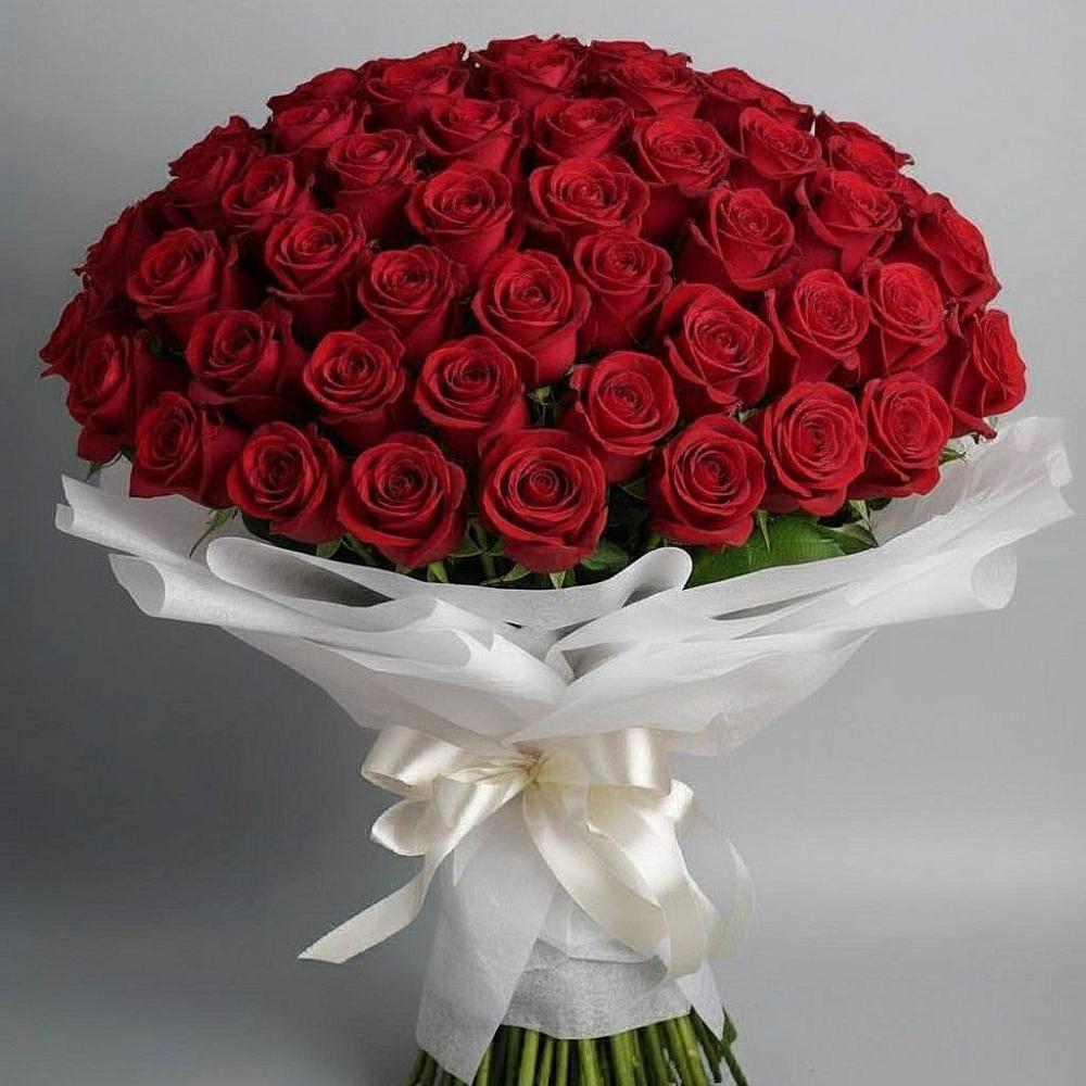 Букет 101 Красная роза Блэк Мэджик в Пахомово