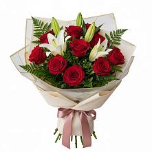 Букет цветов из:  Лилии и Розы в Пахомово