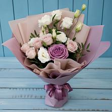 Букет цветов из:  Розы и Лизиантусы в Пахомово
