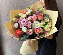 Букет цветов из:  Розы, Лизиантусы и Гвоздики #REPLACE_PRED# Пахомово