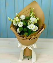 Букет цветов из:  Хризантемы и Лизиантусы в Пахомово