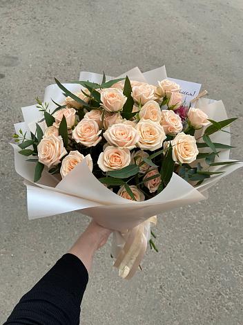 Букет Кремовые розы Латте в Пахомово