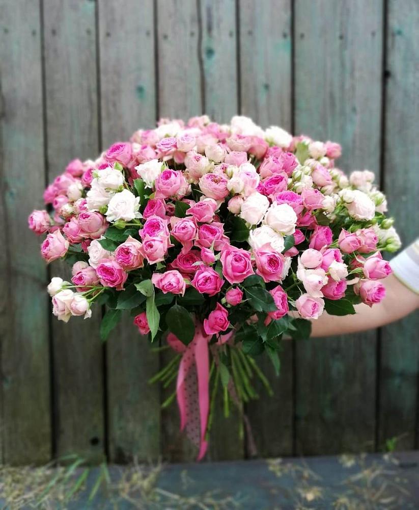 Букет Розовые кустовые розы Натали и Лав Лидия в Пахомово