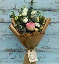 Букет цветов из:  Розы и Лизиантусы в Пахомово