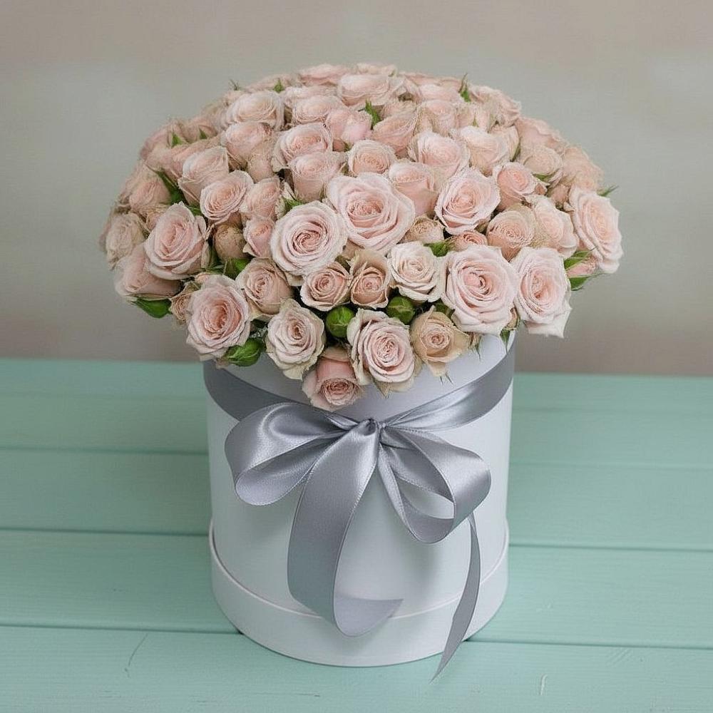 Цветочная композиция из Розы в шляпной коробке в Пахомово